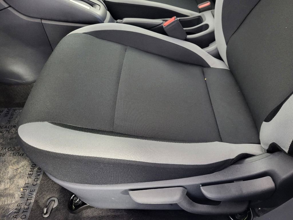 New 2025 Nissan Versa S w/ S Plus Package FWD image 12