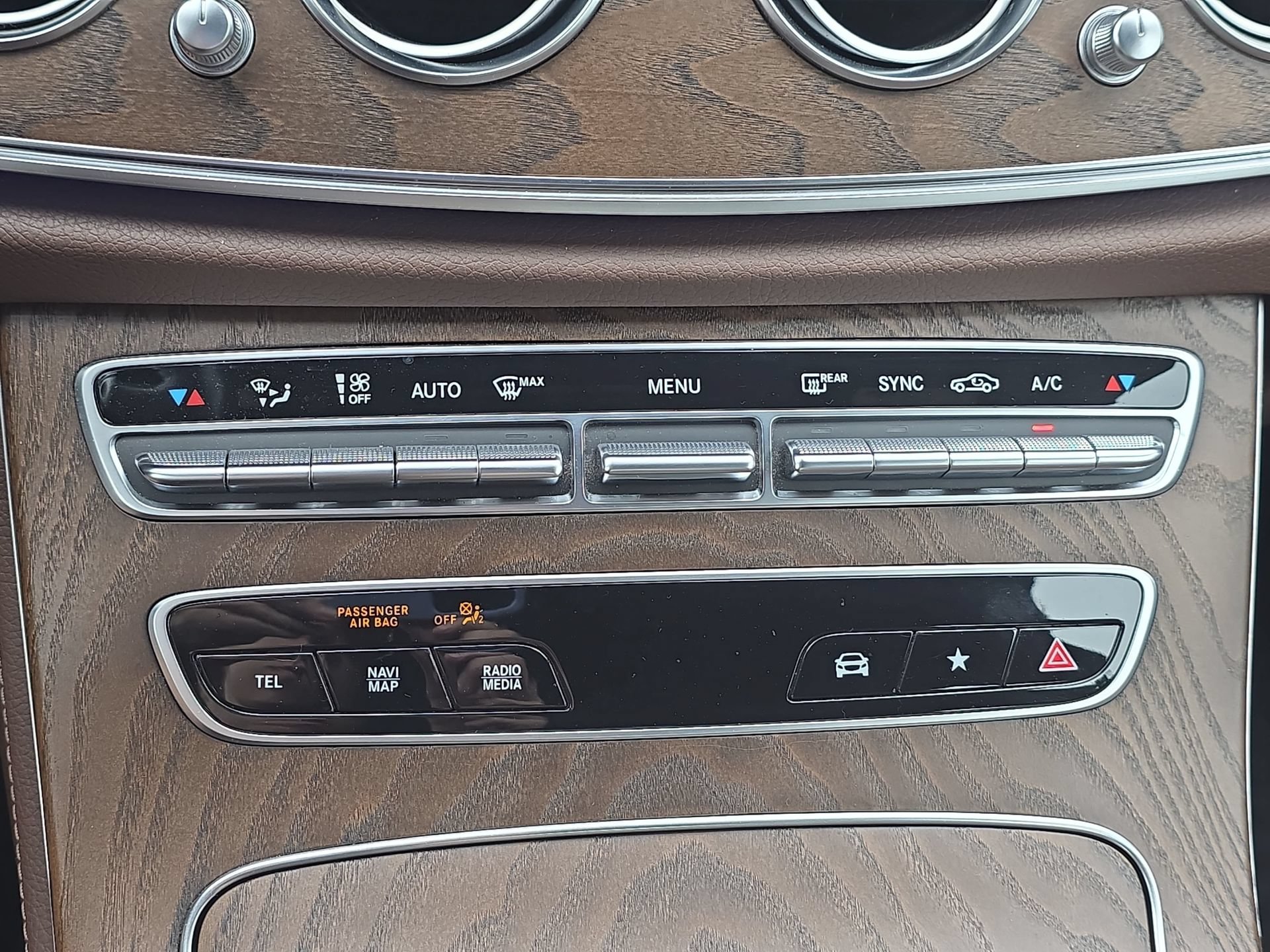 Used 2021 Mercedes-Benz E 450 4MATIC Sedan image 24