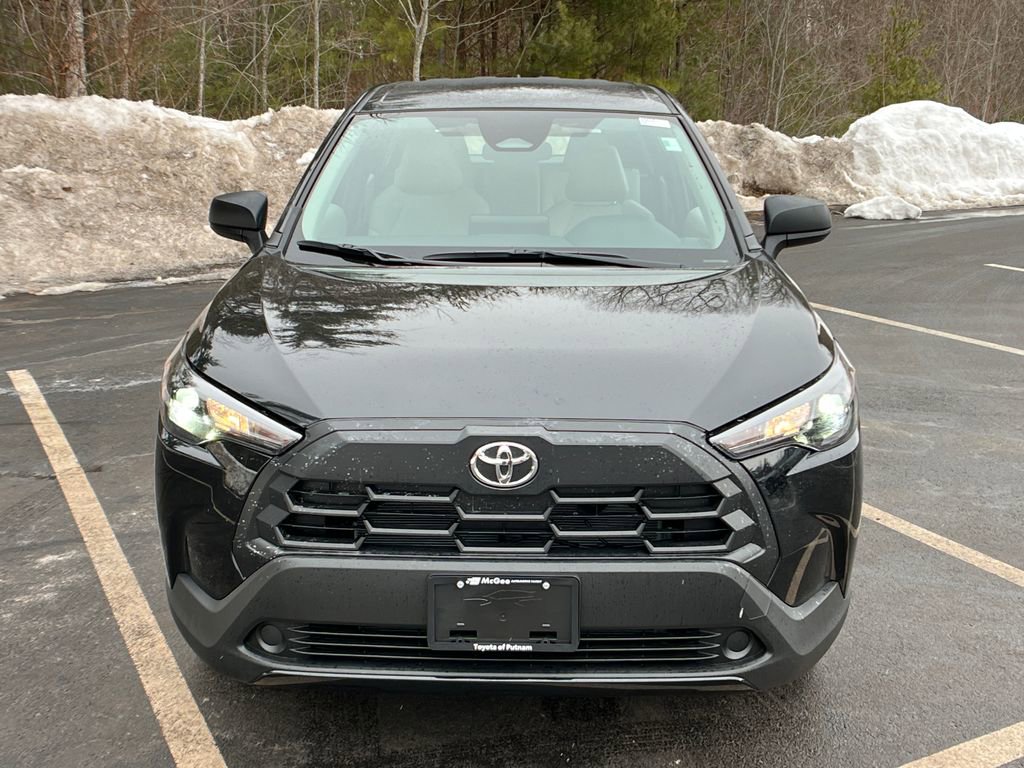 Used 2026 Toyota Corolla Cross L image 8