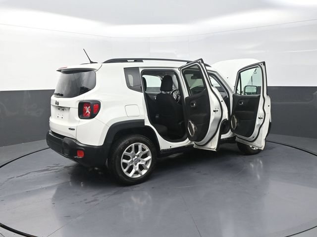 Used 2017 Jeep Renegade Latitude AWD/4WD image 45