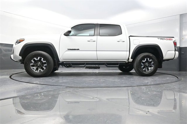 Used 2020 Toyota Tacoma TRD Off-Road image 30