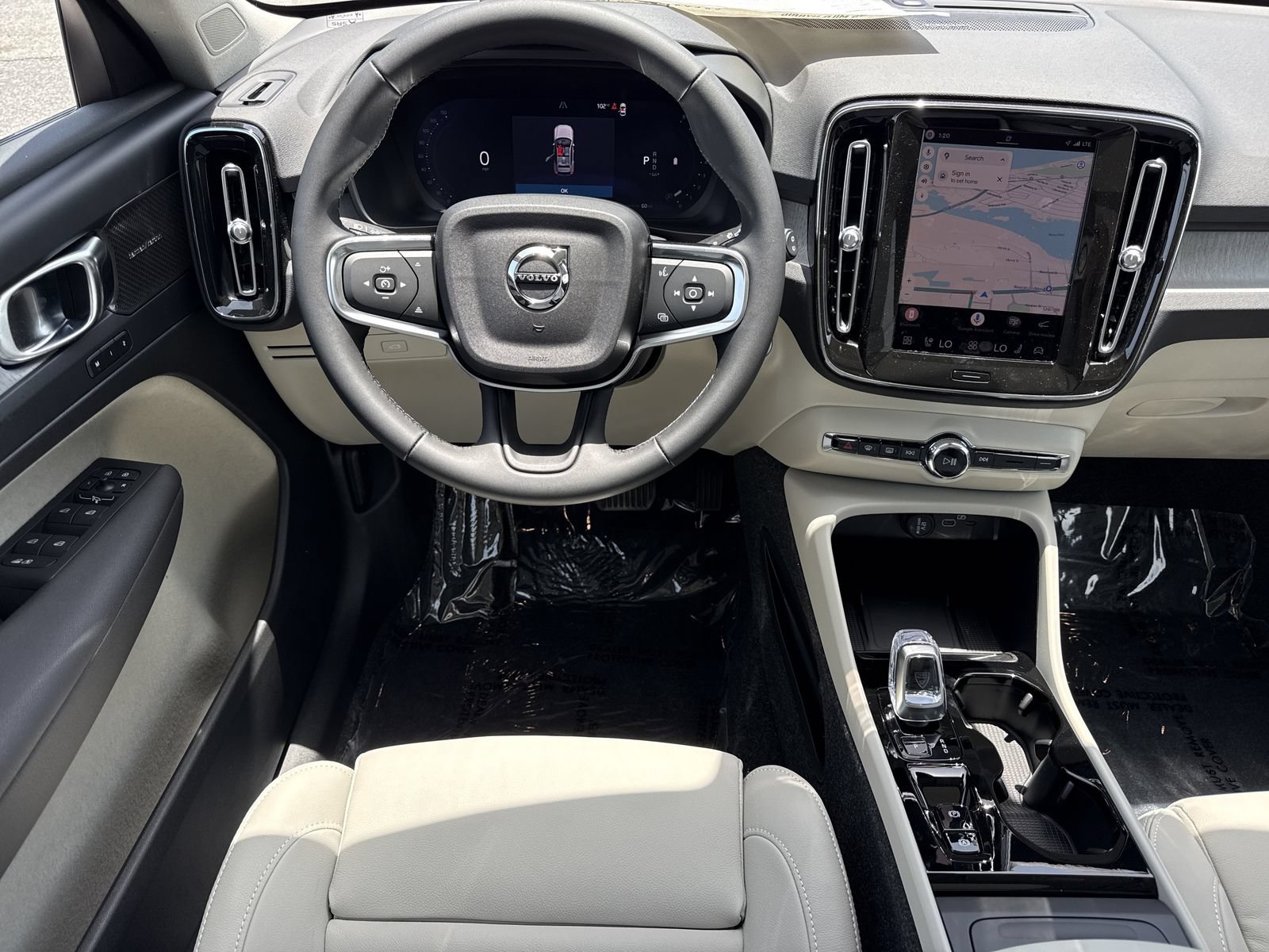 New 2026 Volvo XC40 B5 Ultra w/ Protection Package Premier AWD/4WD image 15