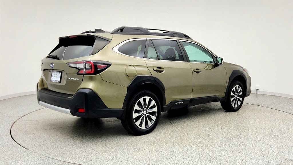 Used 2024 Subaru Outback Limited AWD/4WD image 5