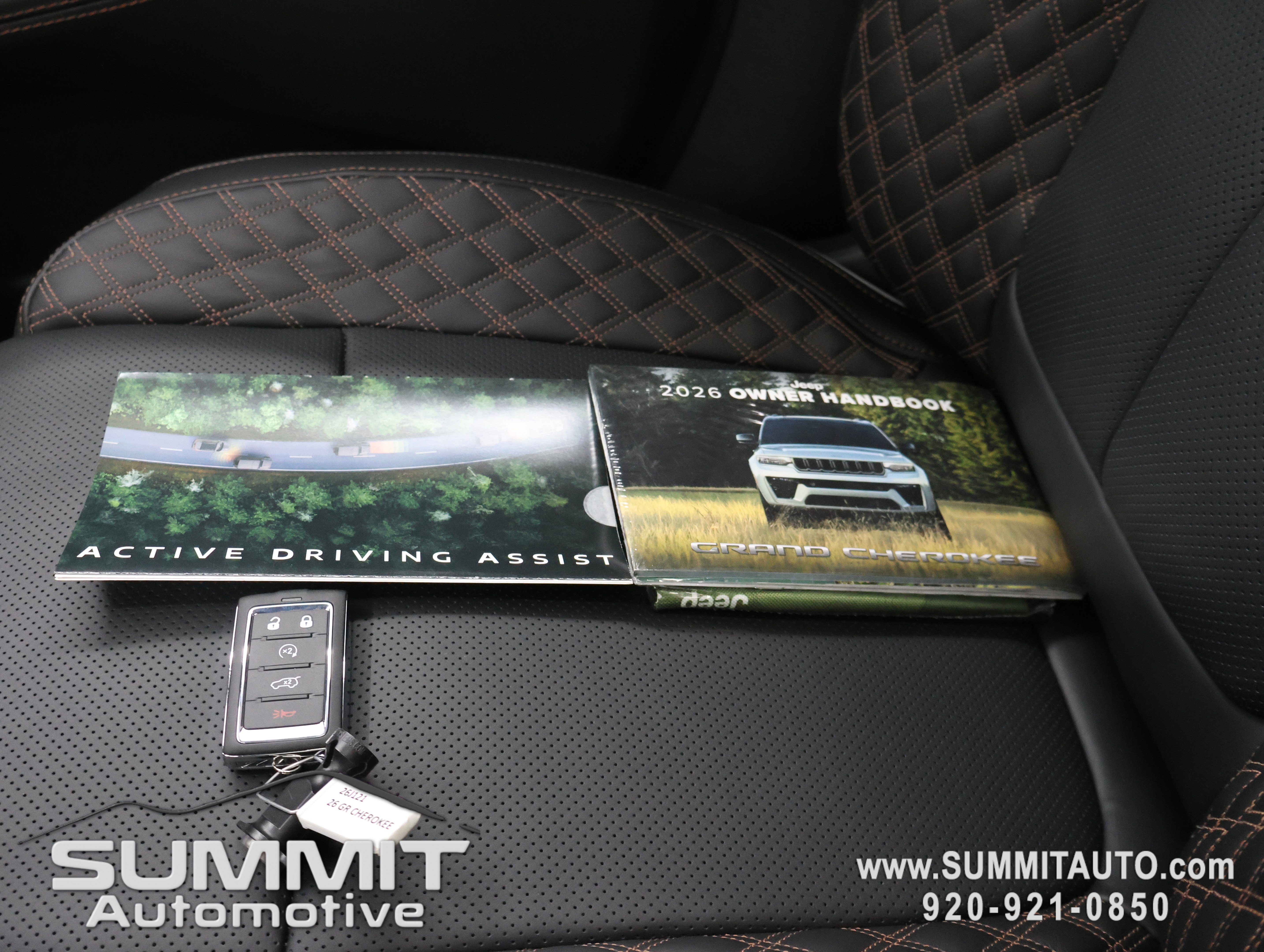 New 2026 Jeep Grand Cherokee L Summit w/ Obsidian Package AWD/4WD image 79