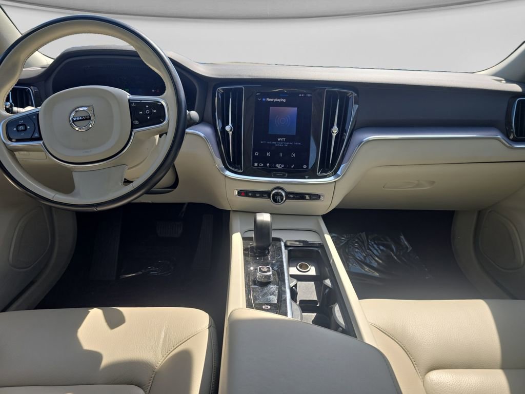 Used 2024 Volvo S60 B5 Core FWD image 12