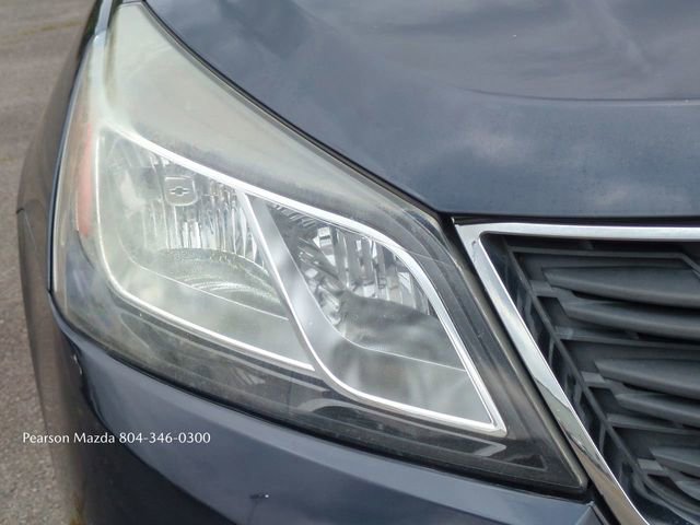 Used 2017 Chevrolet Traverse LS FWD image 11