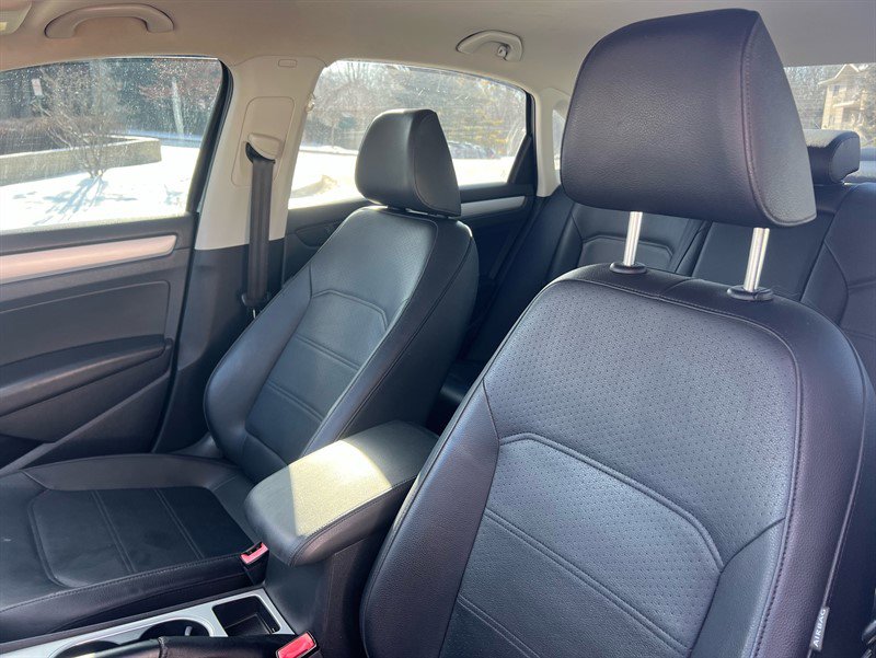 Used 2013 Volkswagen Passat 2.5 SE image 36