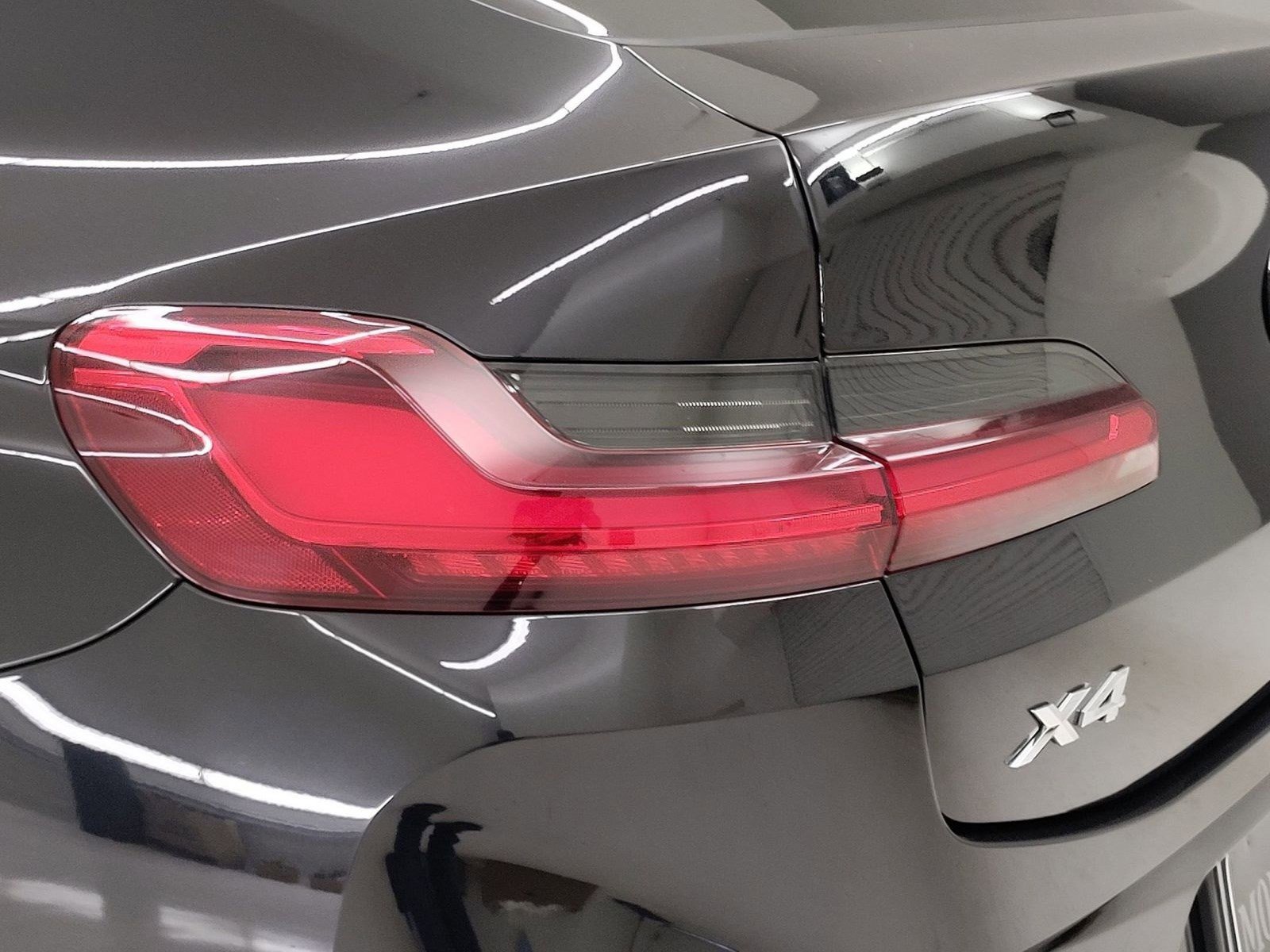 Used 2023 BMW X4 xDrive30i w/ M Sport Package image 8