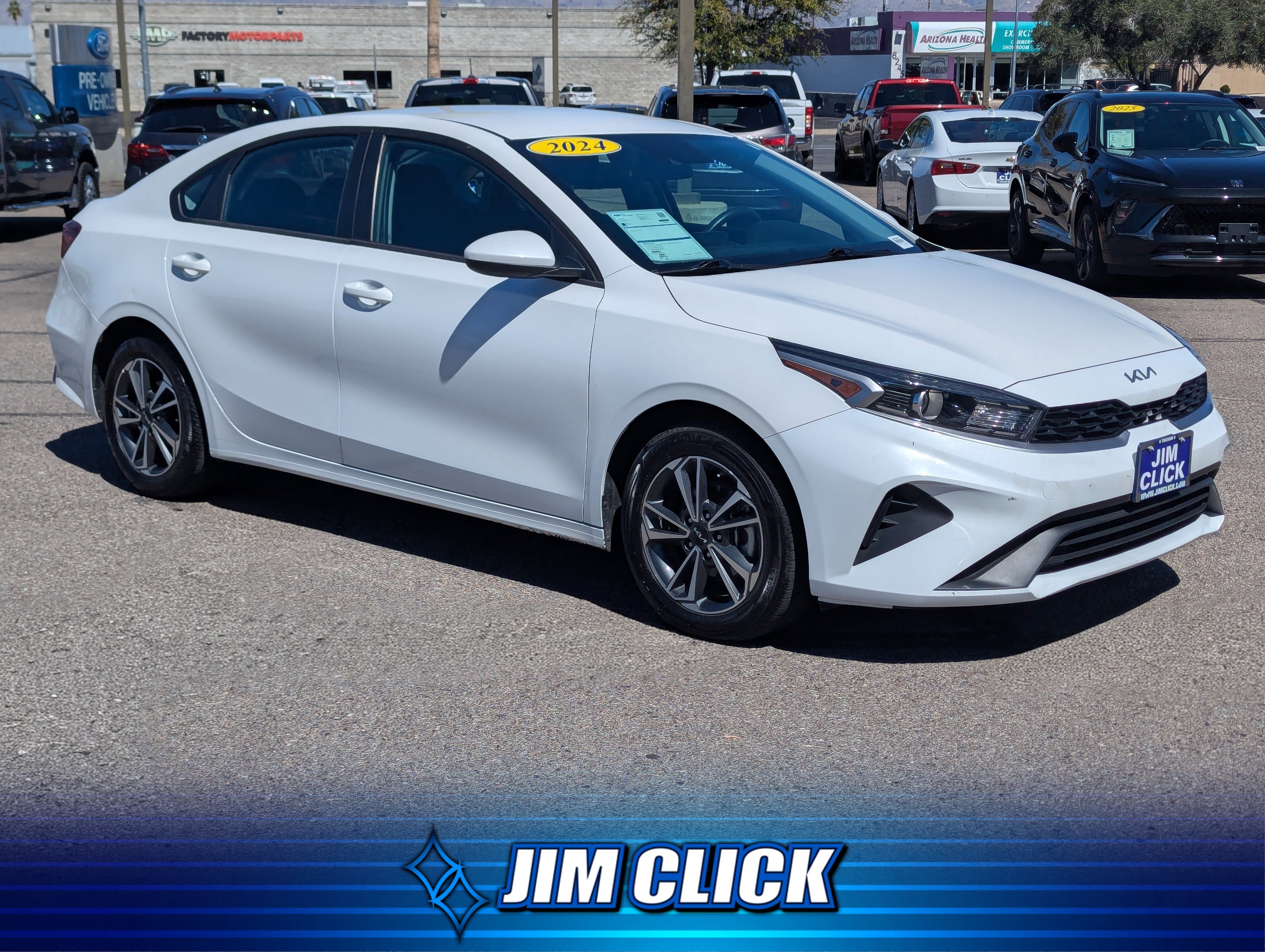 Used 2024 Kia Forte LXS image 1