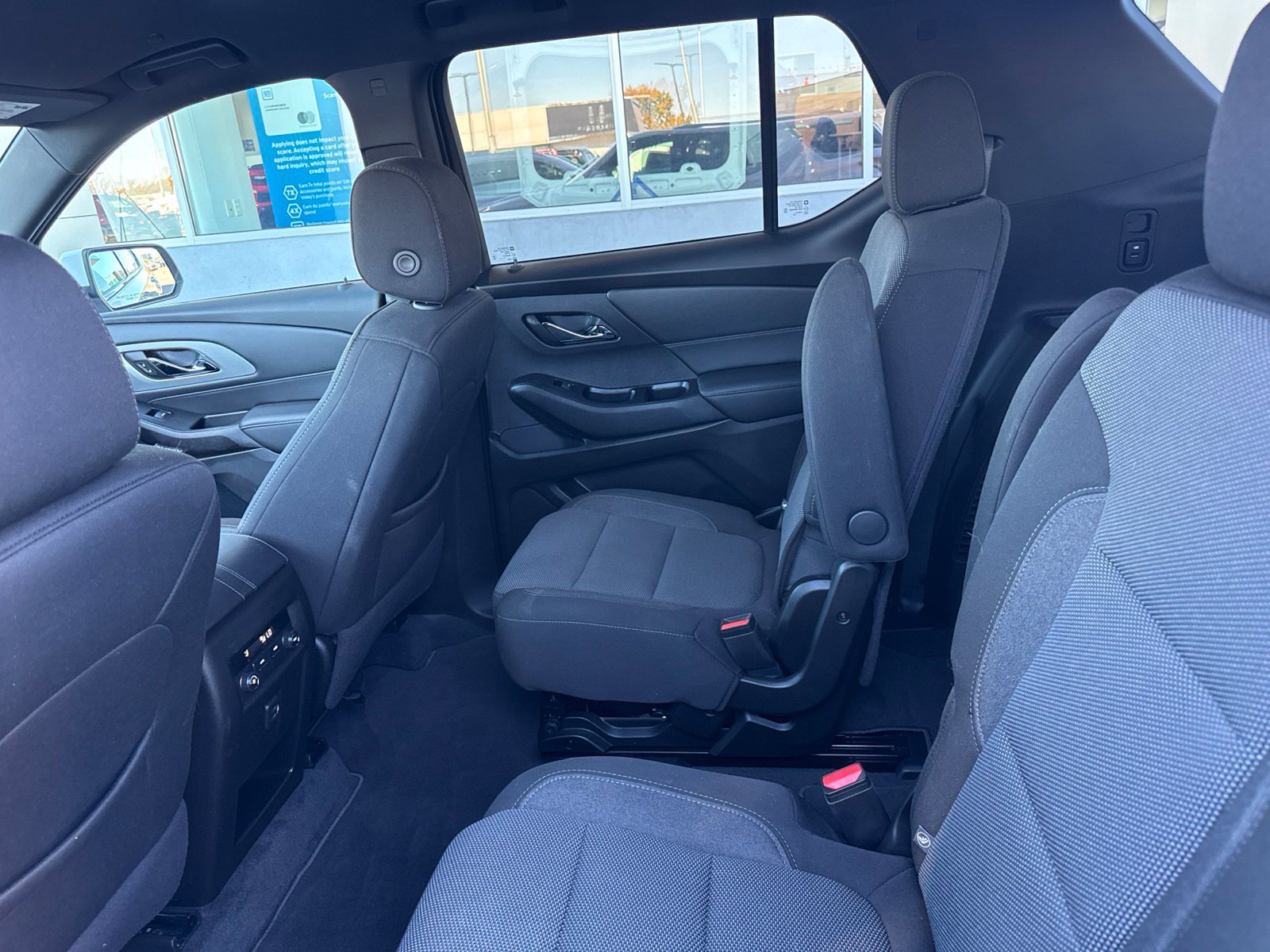 Used 2023 Chevrolet Traverse LT w/ Midnight/Sport Edition AWD/4WD image 18