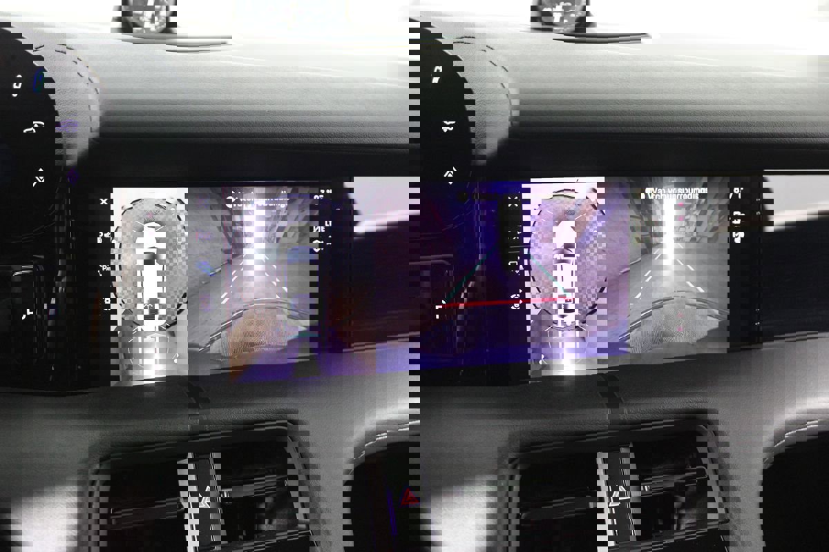 Used 2020 Porsche Taycan 4S image 31