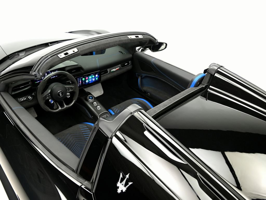 Used 2023 Maserati MC20 Spyder RWD image 34