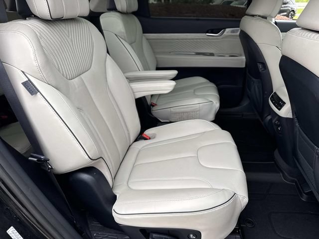 Used 2024 Hyundai Palisade Calligraphy FWD image 12