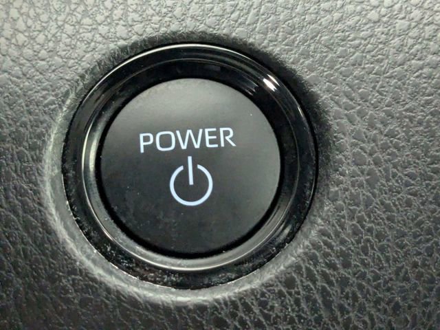 Used 2025 Toyota Camry SE image 23