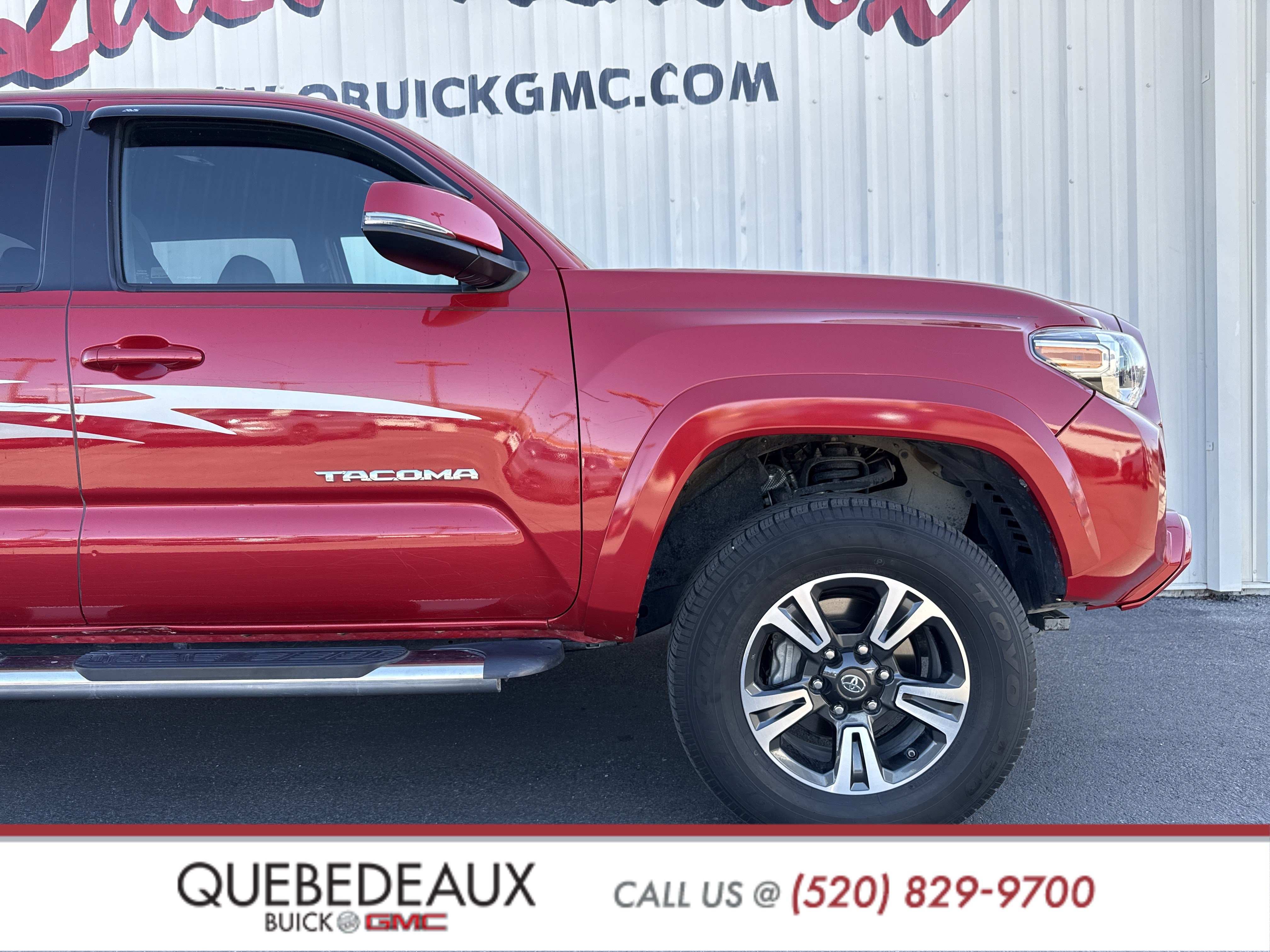 Used 2016 Toyota Tacoma TRD Sport image 28