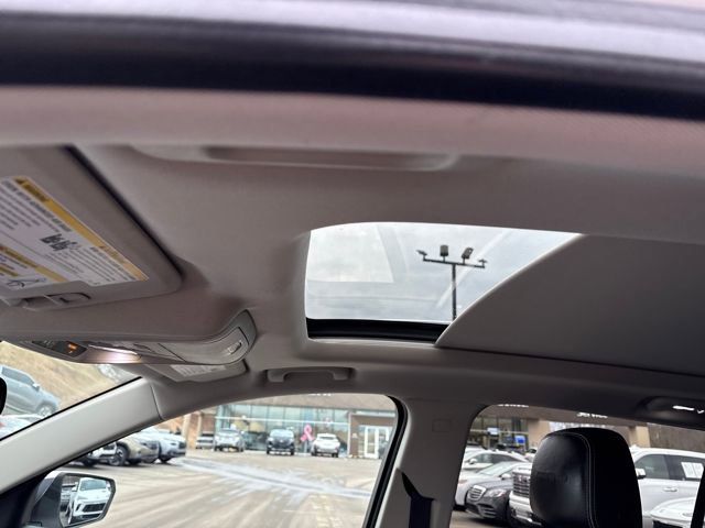 Used 2019 GMC Terrain Denali w/ Advanced Safety Package image 12