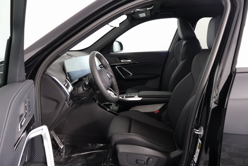 New 2026 BMW X1 xDrive28i w/ Technology Package AWD/4WD image 5