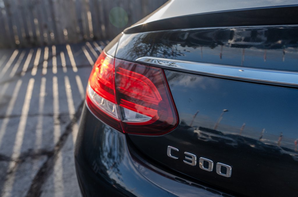 Used 2019 Mercedes-Benz C 300 4MATIC Coupe w/ Premium Package image 10