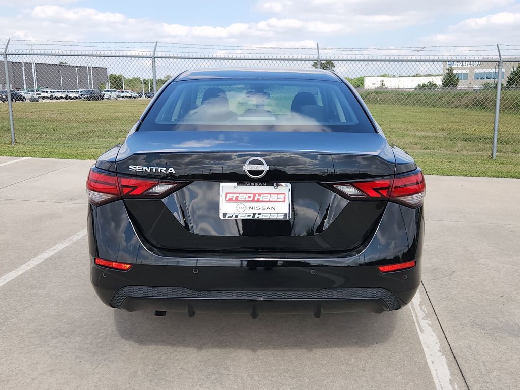 Used 2025 Nissan Sentra S FWD image 6