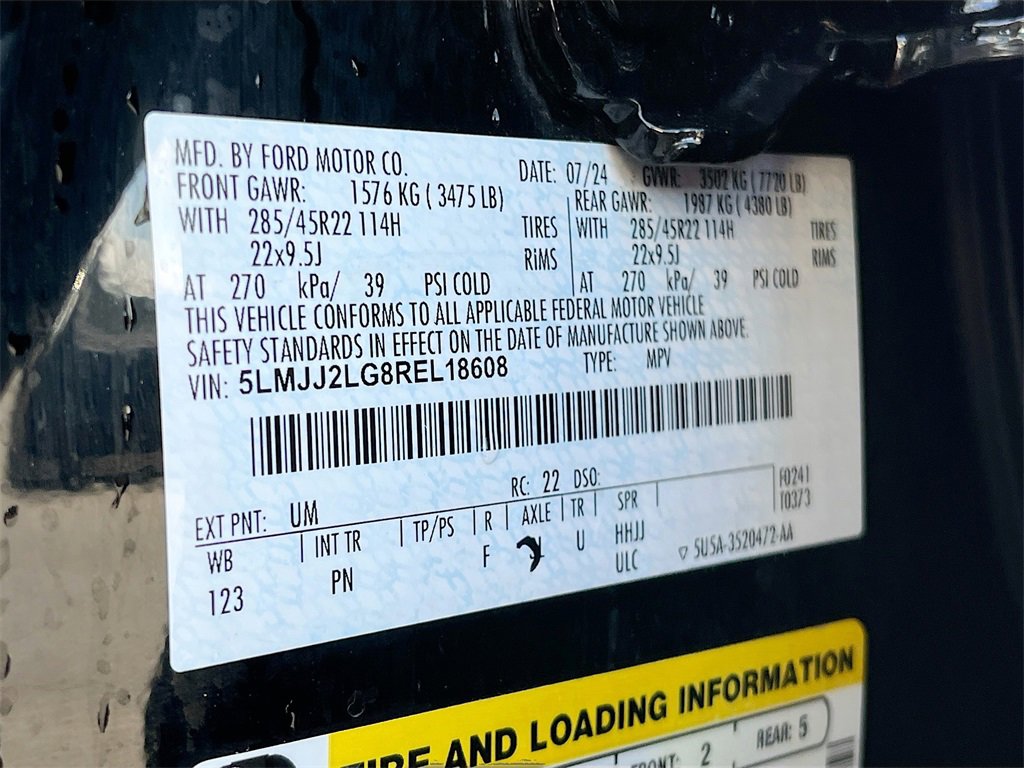 Used 2024 Lincoln Navigator Reserve image 35