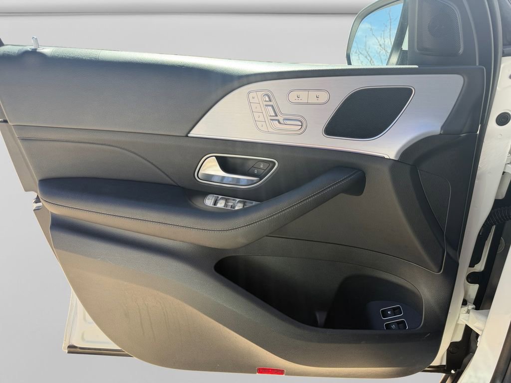 Used 2024 Mercedes-Benz GLE 450e 4MATIC image 14