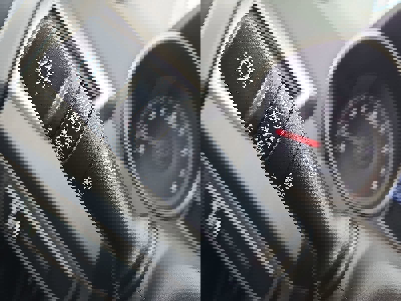 Used 2017 Hyundai Veloster image 26