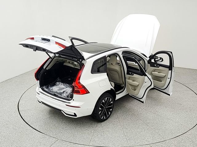 New 2026 Volvo XC60 T8 Ultra w/ Protection Package Premier AWD/4WD image 40
