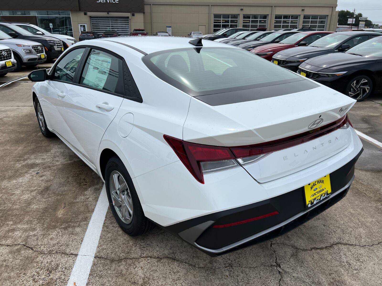 New 2026 Hyundai Elantra SE FWD image 5