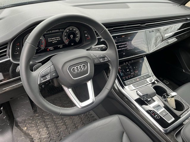 Used 2025 Audi Q7 3.0T Premium Plus image 6