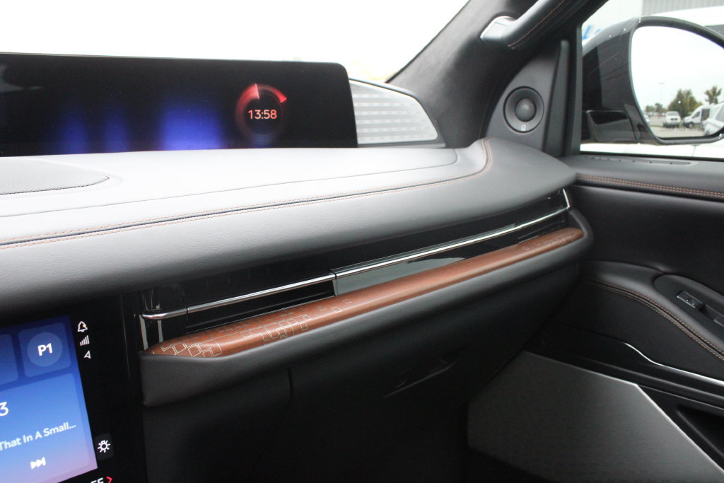 New 2027 Lincoln Navigator Black Label AWD/4WD image 17