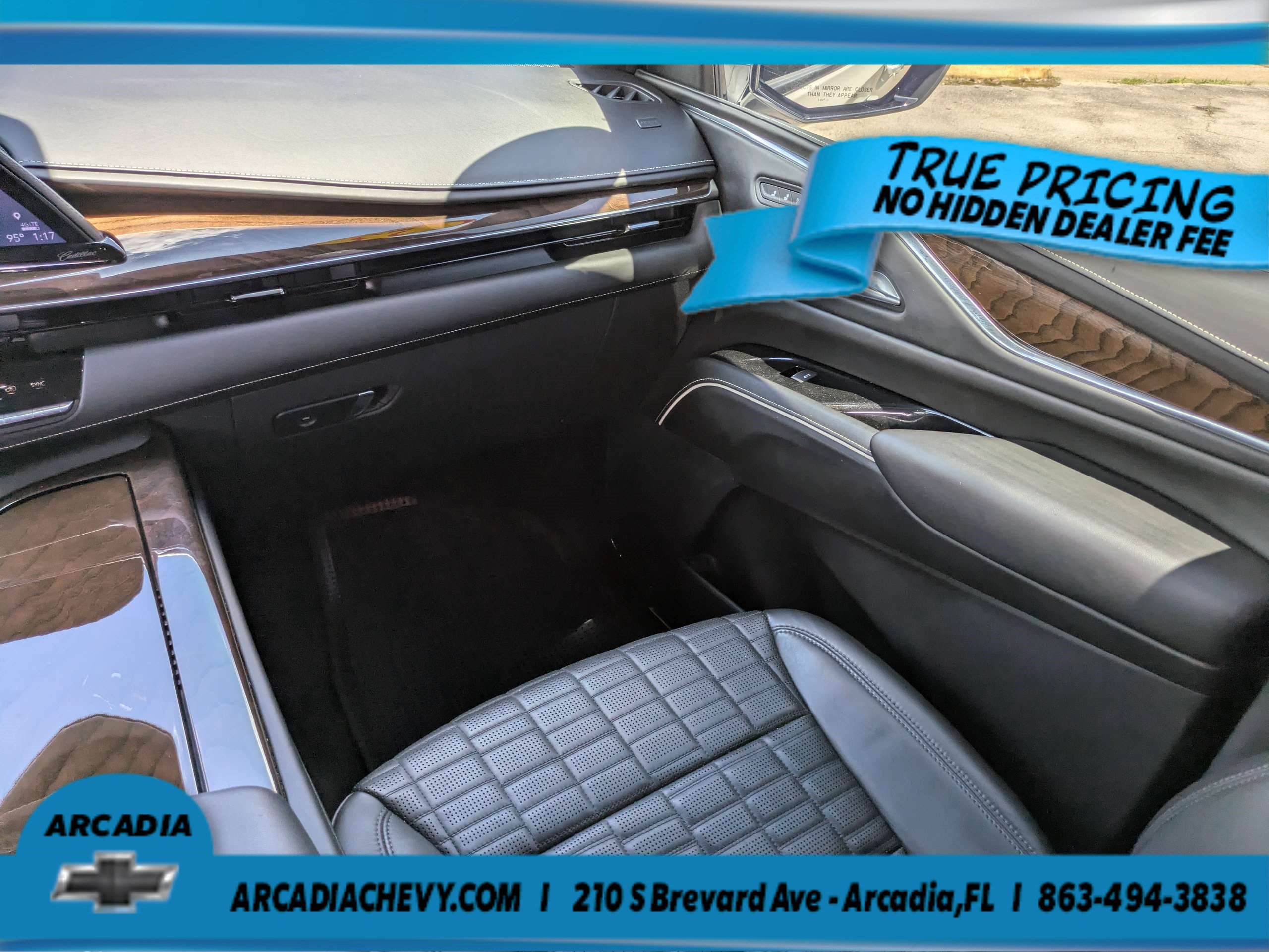 Used 2023 Cadillac Escalade ESV Sport Platinum RWD image 19