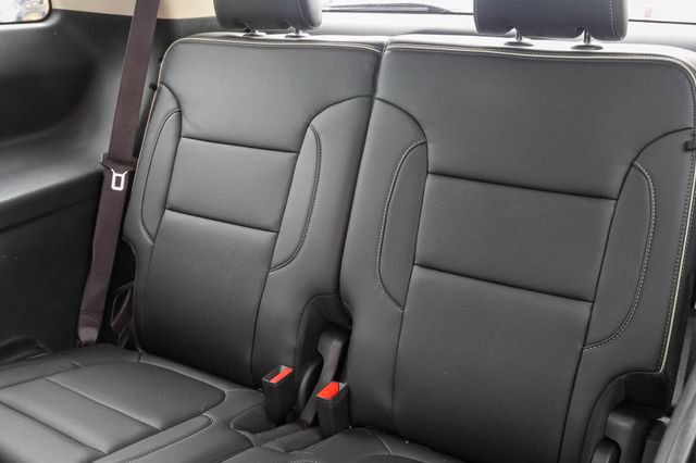 Used 2023 GMC Acadia Denali w/ Denali Technology Package FWD image 15