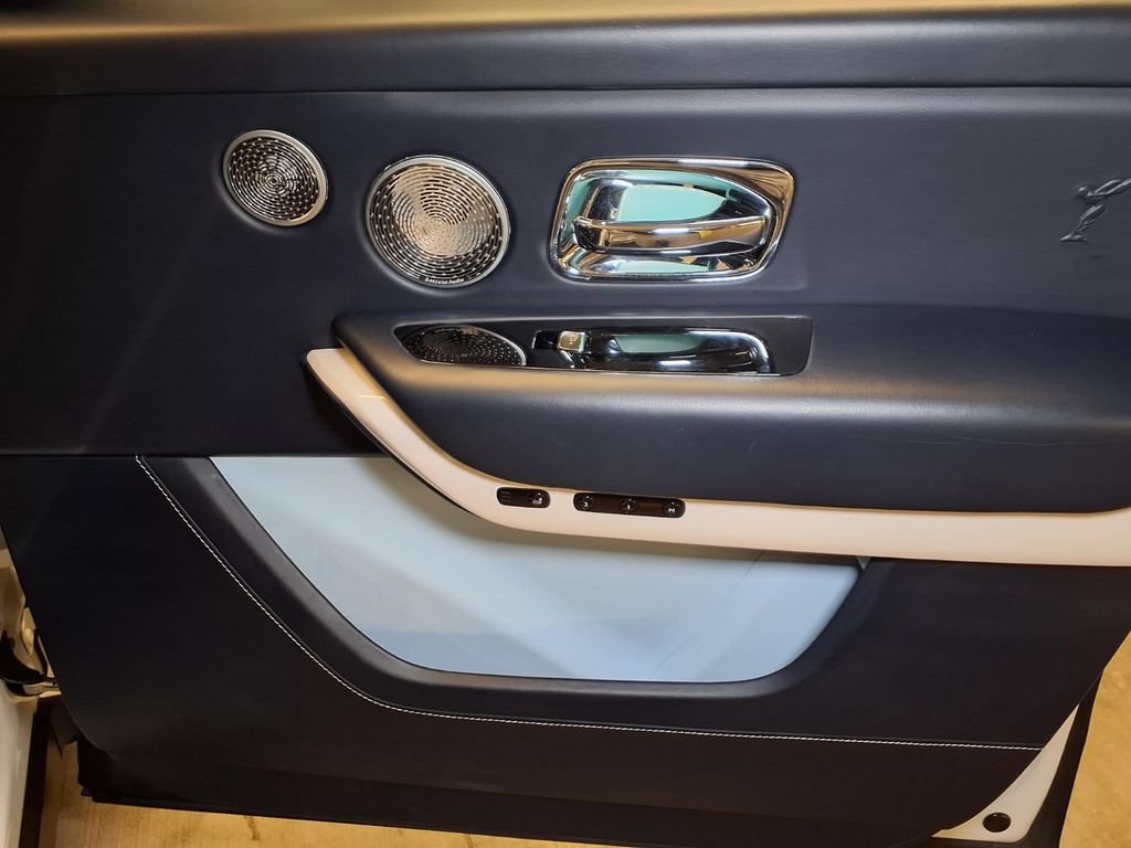 Used 2023 Rolls-Royce Cullinan AWD/4WD image 28