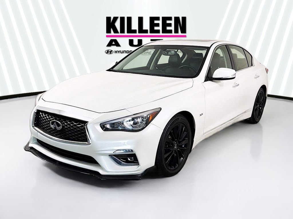 Used 2018 INFINITI Q50 Luxe w/ Essential Package (3.0T Luxe) AWD/4WD image 3