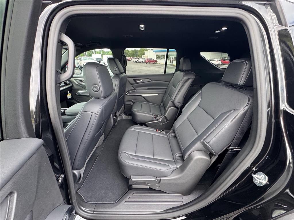 New 2027 Chevrolet Traverse LT FWD image 8
