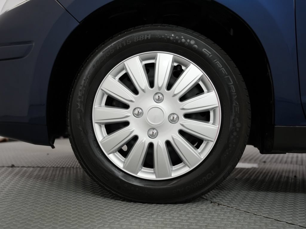 Used 2012 Nissan Versa 1.8 S FWD image 41