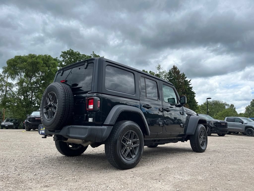 Used 2024 Jeep Wrangler Unlimited Sport AWD/4WD image 7