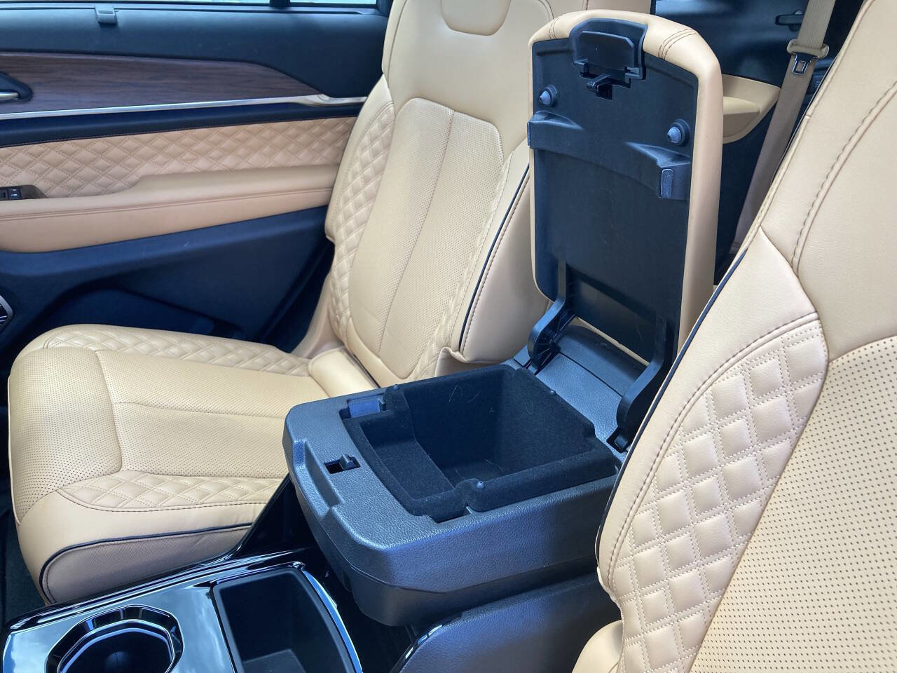 Used 2023 Jeep Grand Cherokee L Summit w/ Advanced Protech Group IV image 45