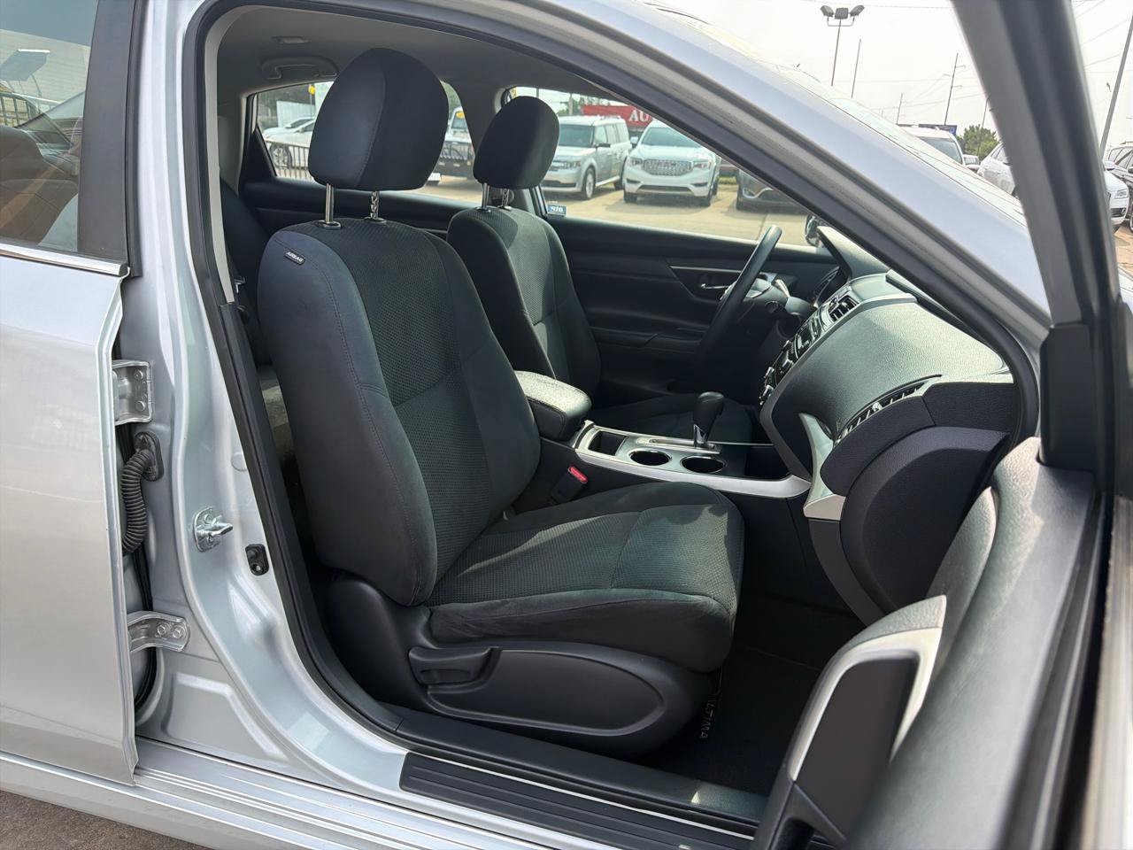 Used 2015 Nissan Altima 2.5 S w/ Power Driver Seat Package FWD image 19