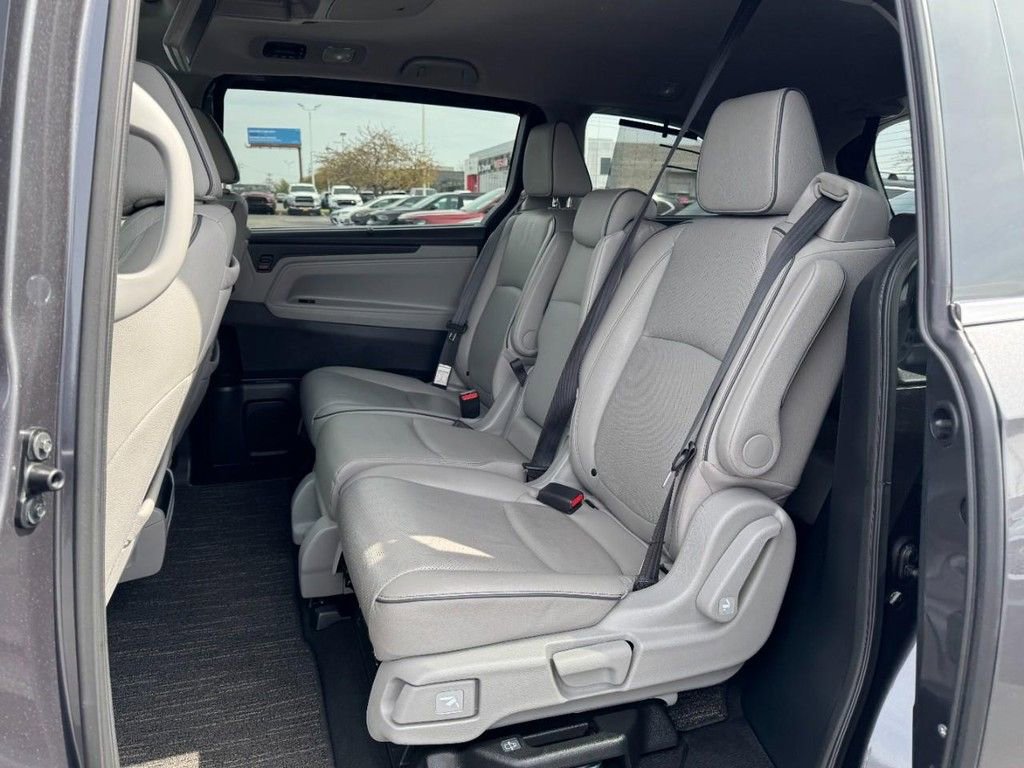 Used 2023 Honda Odyssey Elite image 10