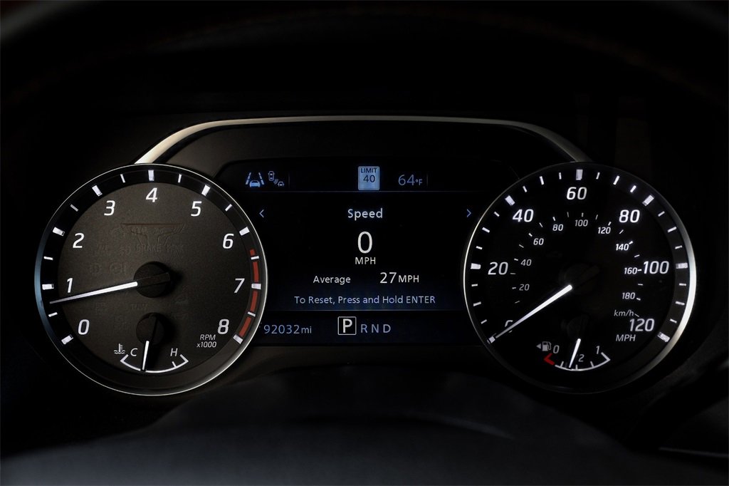 Used 2020 Nissan Titan Platinum Reserve w/ Moonroof Package image 16