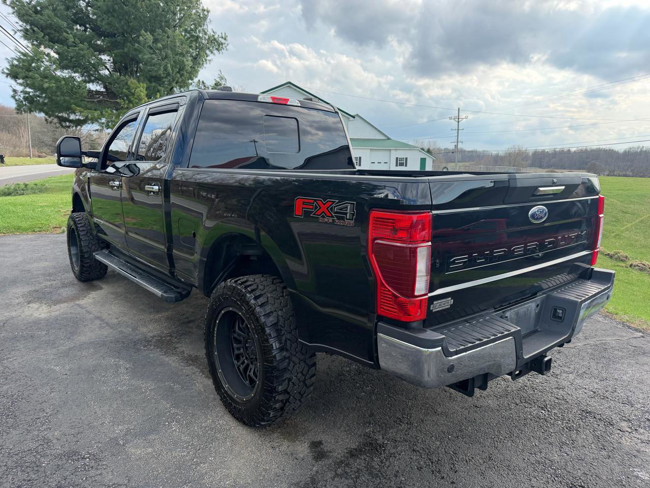 Used 2021 Ford F250 XLT w/ XLT Premium Package AWD/4WD image 7