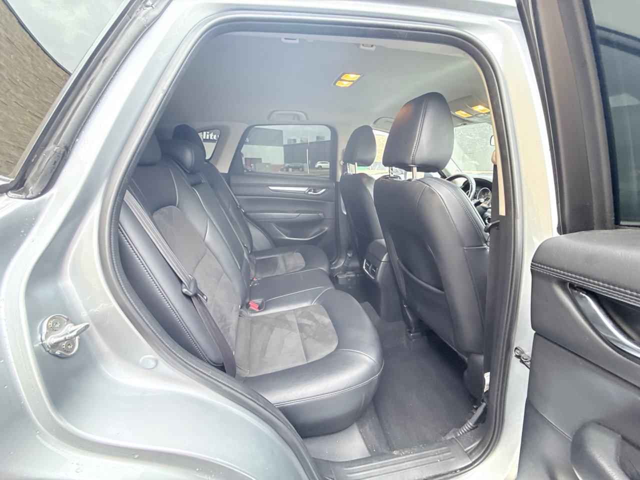 Used 2021 MAZDA CX-5 Touring image 12