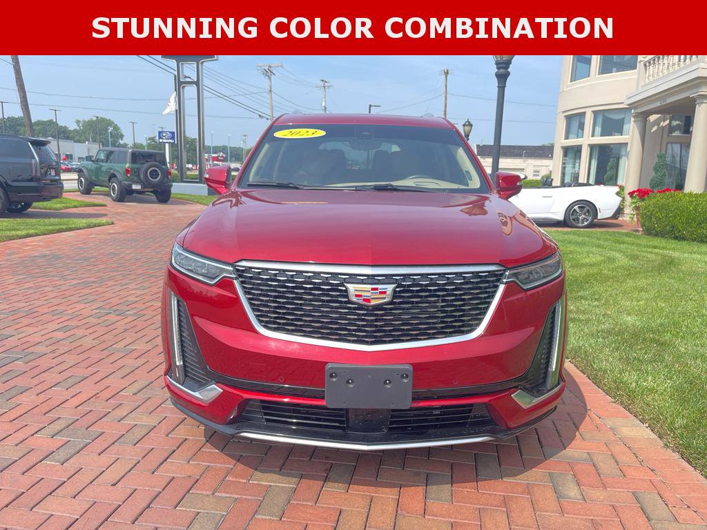 Used 2023 Cadillac XT6 Premium Luxury w/ Platinum Package AWD/4WD image 3