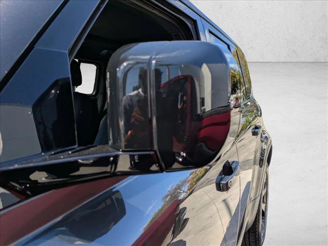 Used 2025 Land Rover Defender 110 S image 5