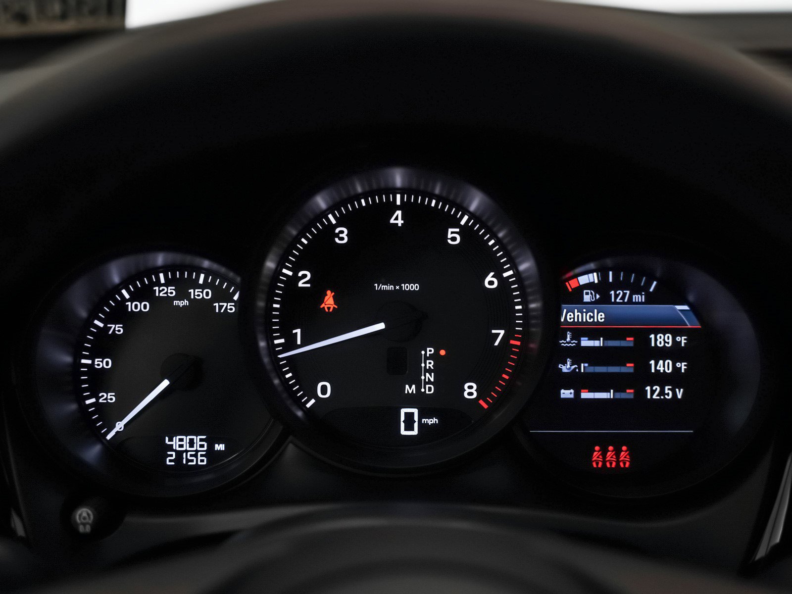 Certified 2025 Porsche Macan image 18