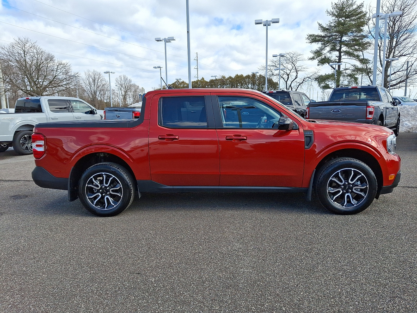 Certified 2024 Ford Maverick Lariat image 12