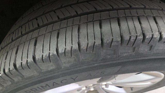 Used 2023 Ford Explorer XLT w/ Equipment Group 202A AWD/4WD image 18