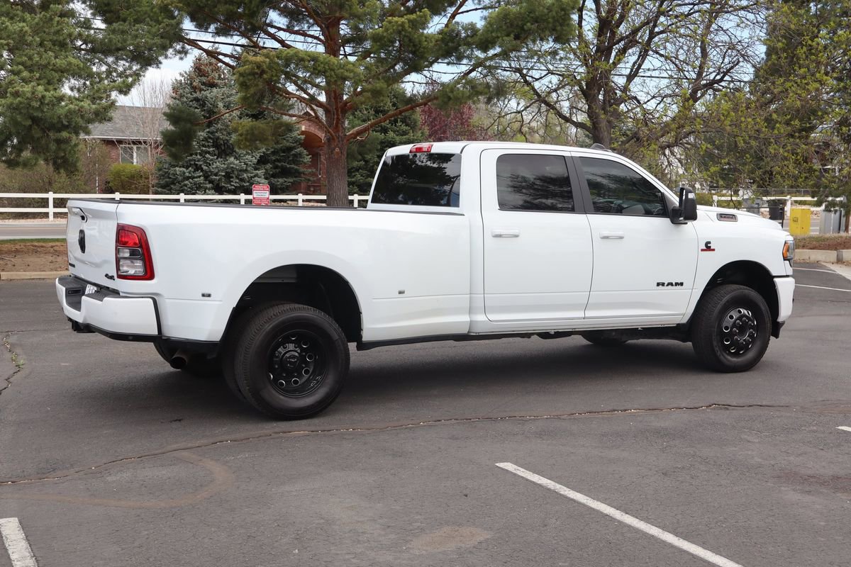 Used 2023 RAM 3500 Big Horn w/ Night Edition AWD/4WD image 4