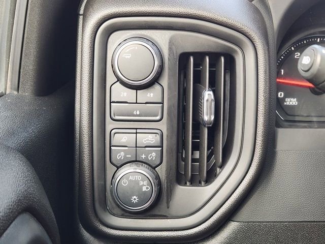 Used 2025 Chevrolet Silverado 2500 Custom w/ Custom Value Package image 22